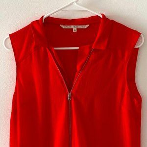 Sleeveless shirt with zipper